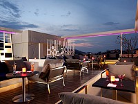 Air Rooftop Bar & Lounge