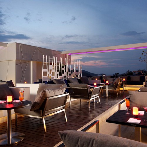 Air Rooftop Bar & Lounge